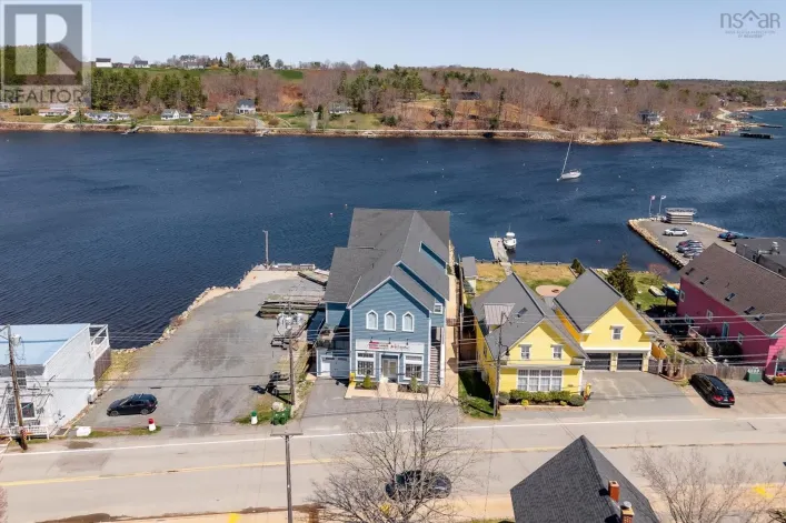 5 629 Main Street, Mahone Bay