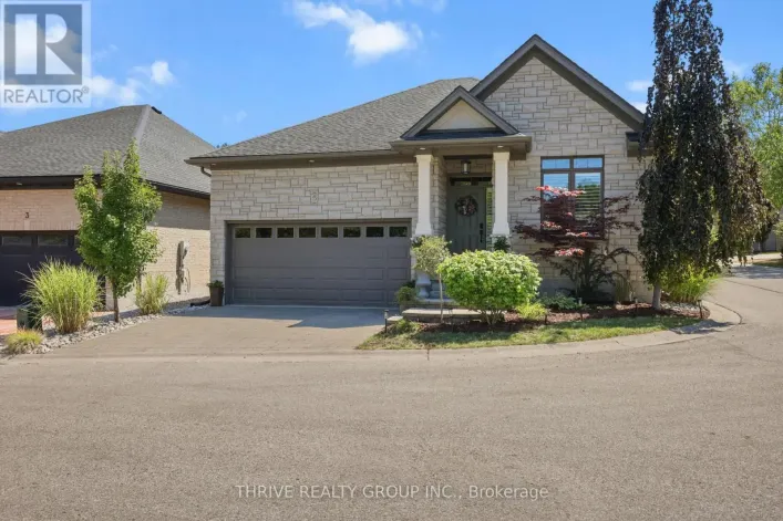 5 - 696 COMMISSIONERS ROAD, London South