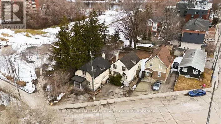 5 & 7 HURDMAN ROAD, Ottawa