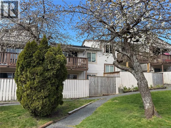 5 7077 Highland Dr, Port Hardy