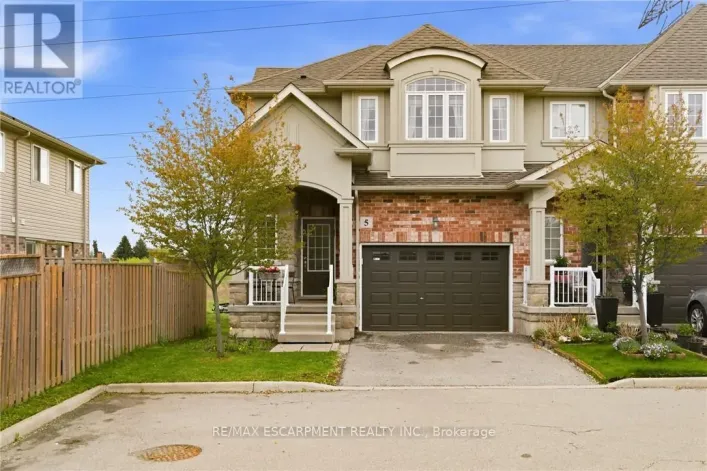 5 - 73 MEDICI LANE, Hamilton
