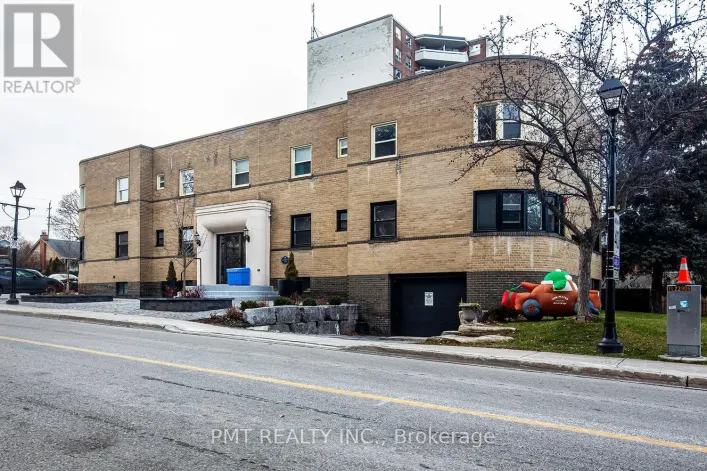 5 - 8 WELLINGTON STREET W, Brampton