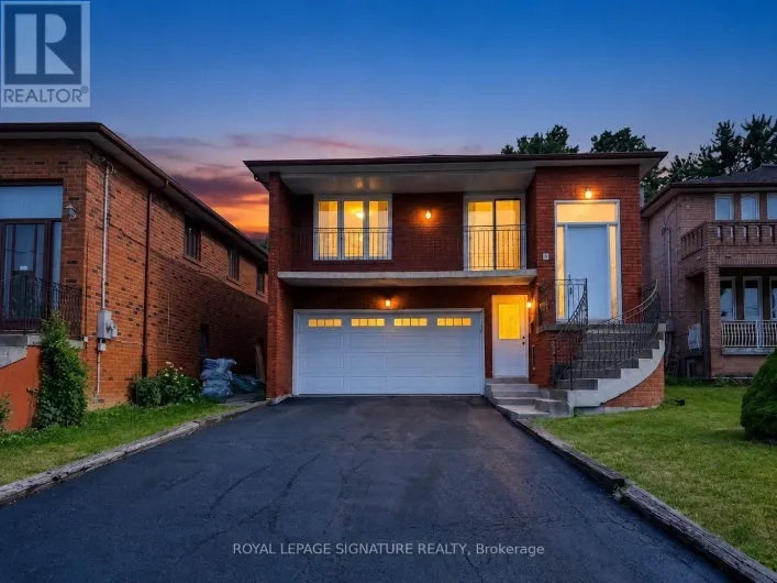5 ACACIA AVENUE, Toronto