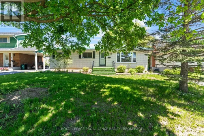 5 ARMOUR CRESCENT, Quinte West