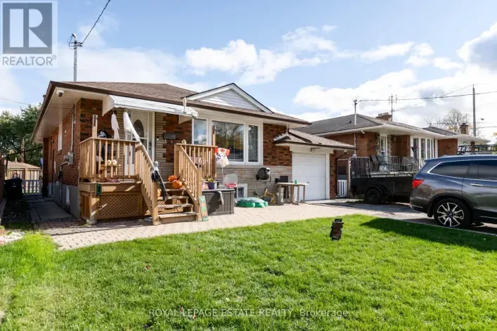 5 BARLOW ROAD, Toronto