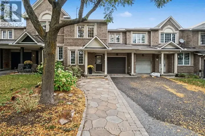 Row / Townhouse for sale: 5 BARNSTONE DRIVE, Ottawa