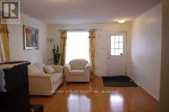 5 BERN STREET E, Markham