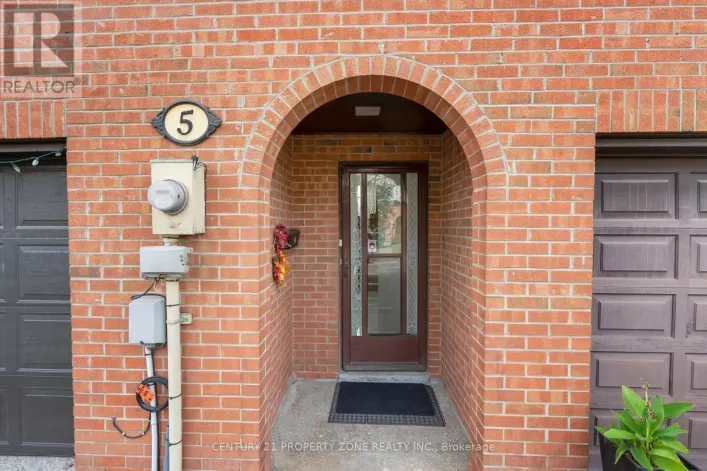 5 BRIAR PATH, Brampton