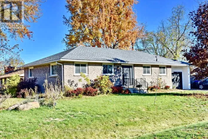 5 BROCK CRESCENT, Collingwood