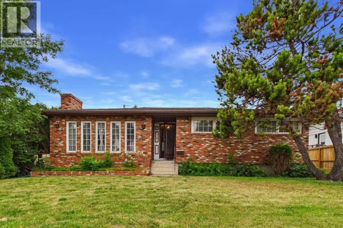 5 Chisholm Crescent NW, Calgary