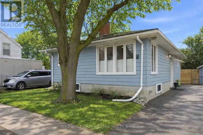 5 CHURCH STREET S, Brock