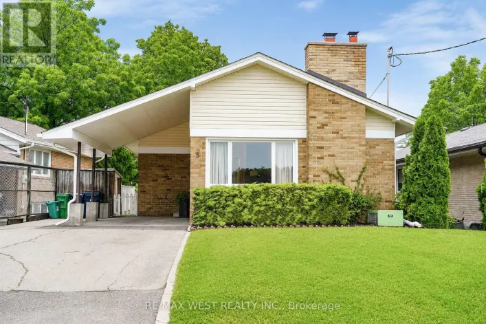 5 CROMARTY DRIVE, Toronto