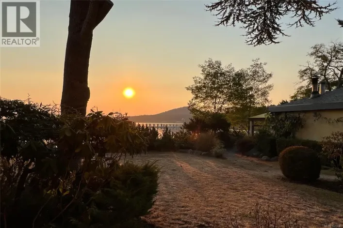 5 D1 134 Madrona Dr, Galiano Island