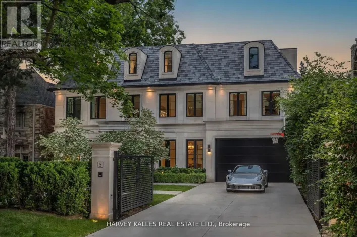 5 DEWBOURNE AVENUE, Toronto