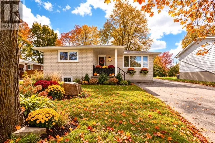 5 EAST GATE, Barrie