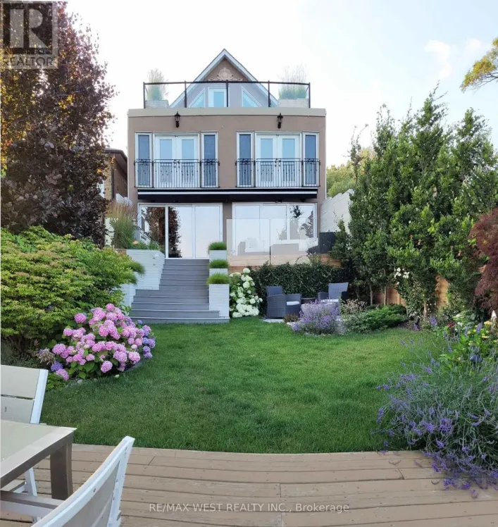 5 ELEVENTH STREET, Toronto