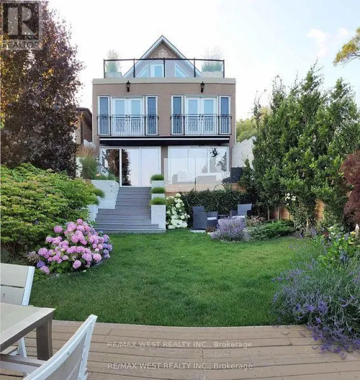 5 ELEVENTH STREET, Toronto