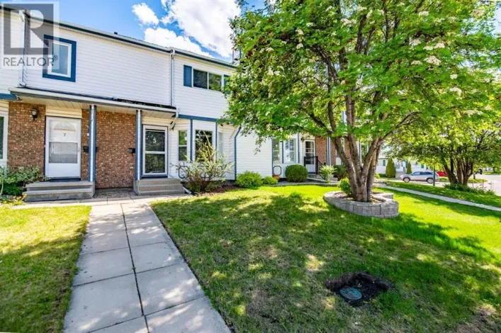 5 Elwell Close, Red Deer