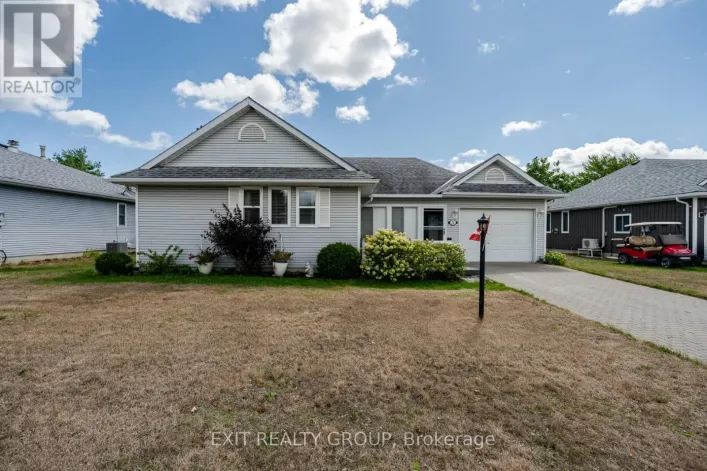 House for sale: 5 EMPIRE BOULEVARD, Prince Edward County
