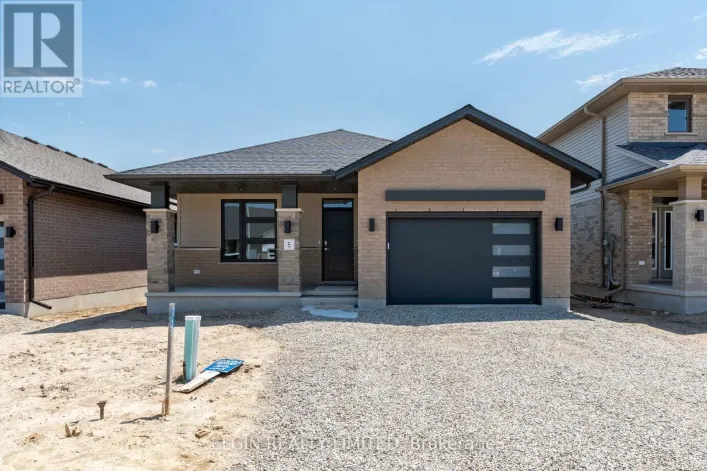 5 FINCH STREET, Tillsonburg