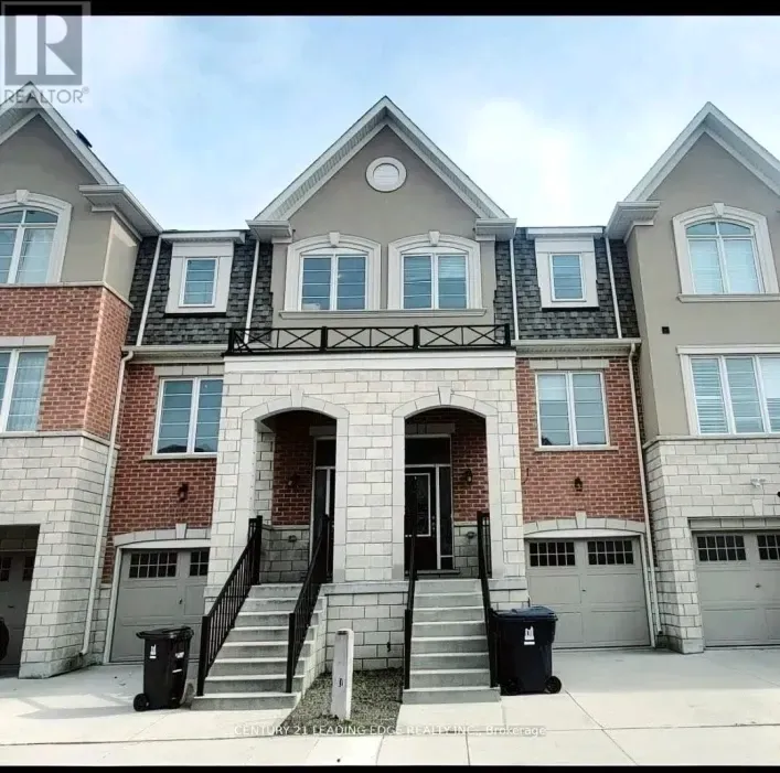 5 FUSILIER DRIVE, Toronto