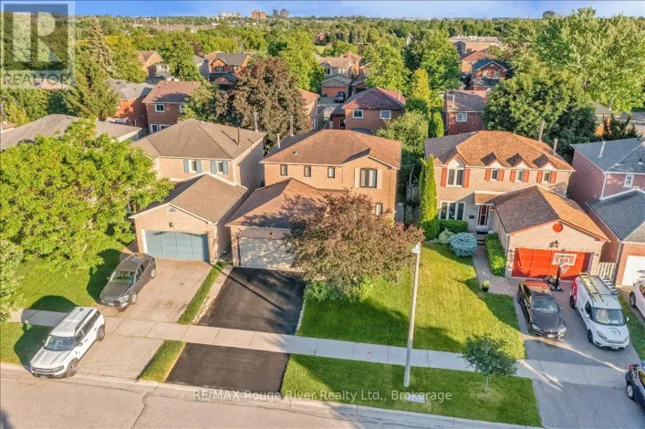 5 GURR CRESCENT, Ajax
