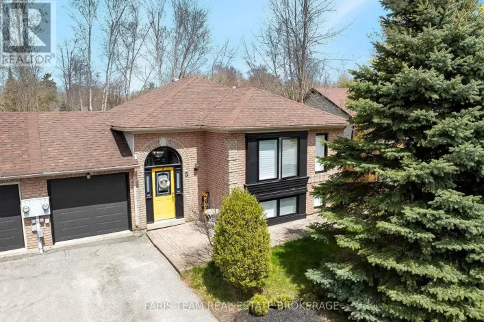 5 HARBOUR CRESCENT, Wasaga Beach