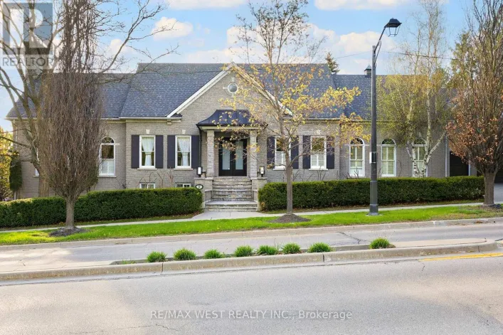 5 HUMBERVIEW DRIVE, Vaughan