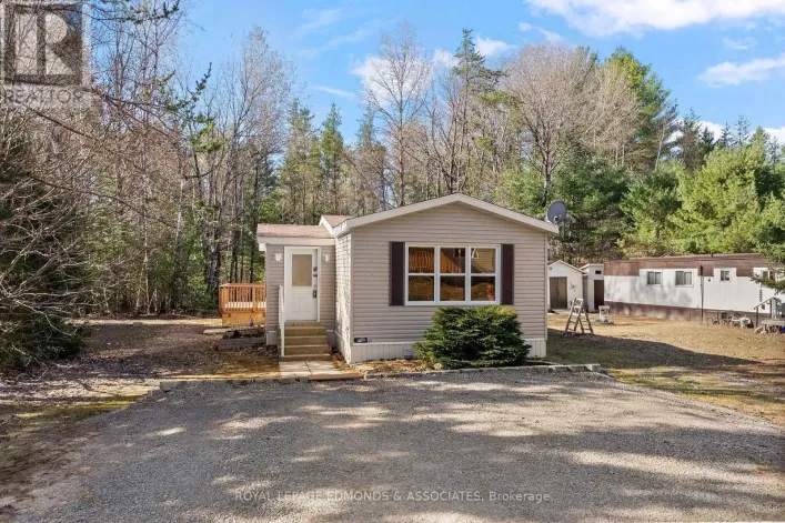 5 HUNTERS RUN LANE, Laurentian Hills