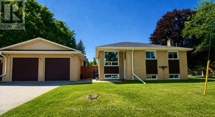 House for sale: 5 JOHNSON ROAD, Aurora