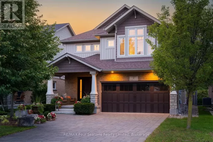 5 KAYLA CRESCENT, Collingwood