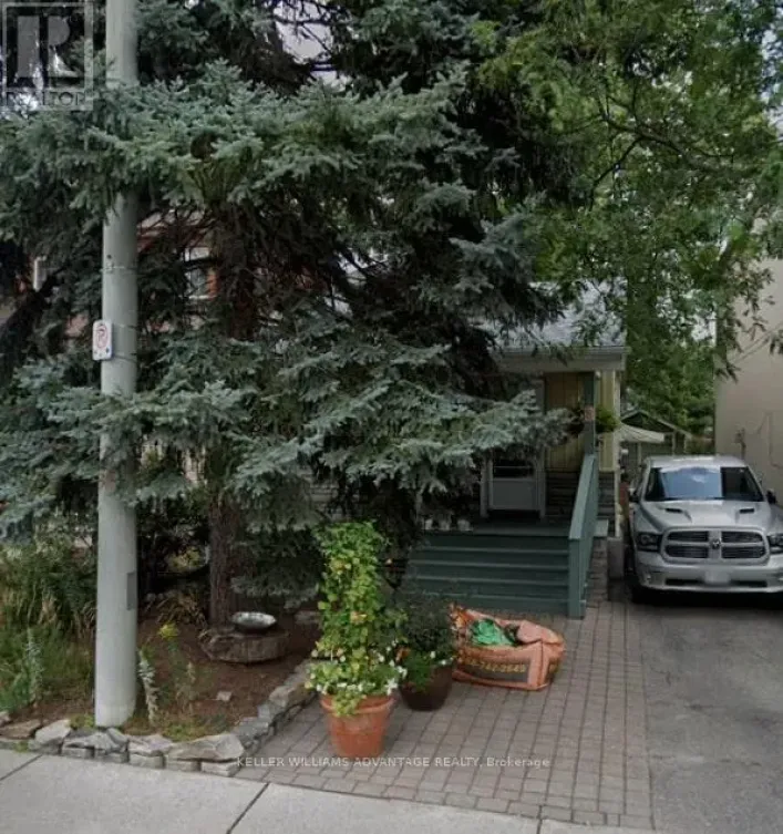 5 KNIGHT STREET, Toronto