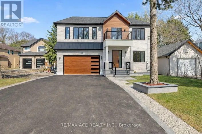 5 LARWOOD BOULEVARD, Toronto