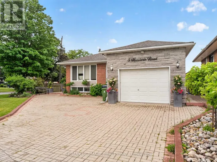 5 MANDARIN ROAD, Toronto