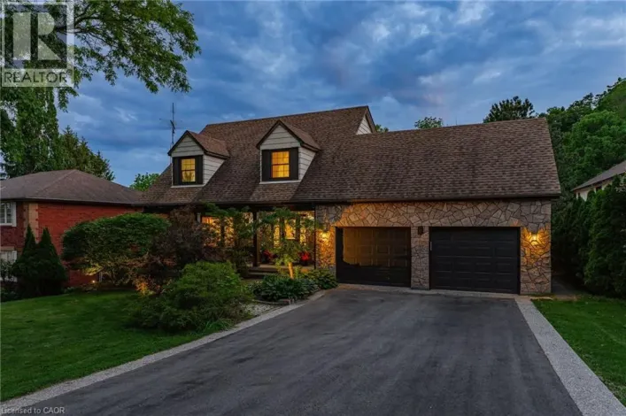 5 MAYS Crescent, Waterdown
