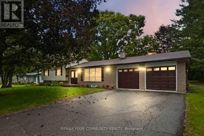 5 MEDINA SQUARE, Georgina