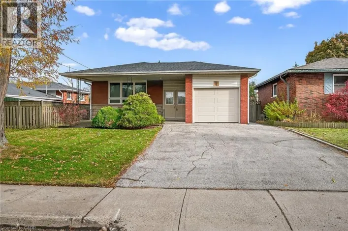 5 MOUNTBATTEN Drive, Hamilton