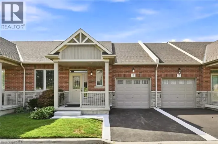 Row / Townhouse for sale: 5 MURPHY Lane, Binbrook