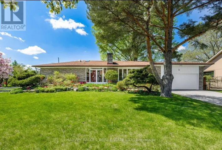 5 PARMBELLE CRESCENT, Toronto