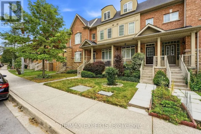 5 PARROTTA DRIVE, Toronto