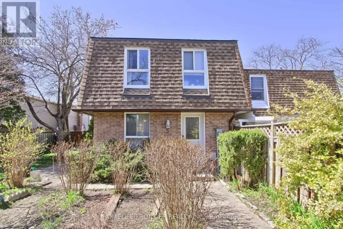 5 PENWICK CRESCENT, Richmond Hill