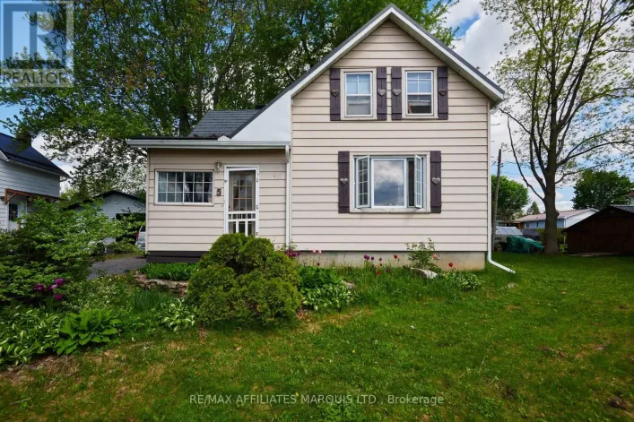 5 PINE STREET, South Stormont