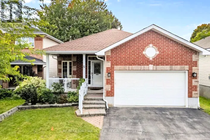 5 RAYBURN STREET, Ottawa
