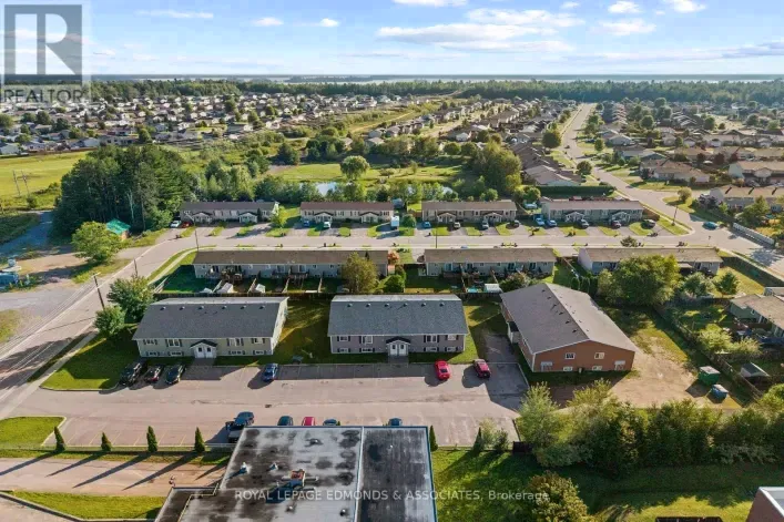 5 RENFREW STREET, Petawawa