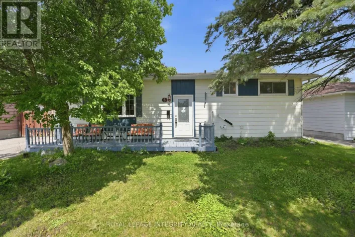 5 SHELDRAKE DRIVE, Ottawa
