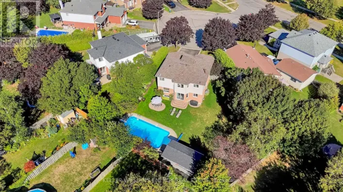 5 SNOWDEN COURT, Clarington