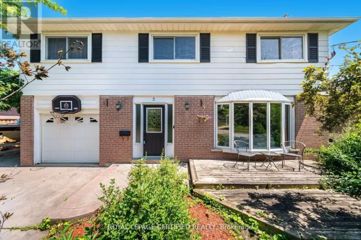 5 STOCKMAN CRESCENT, Halton Hills