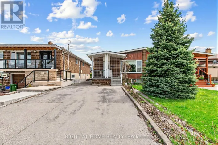 5 THWAITE AVENUE, Toronto