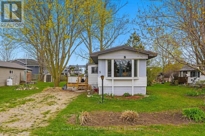 5 TRAILER PARK ROAD, Howick