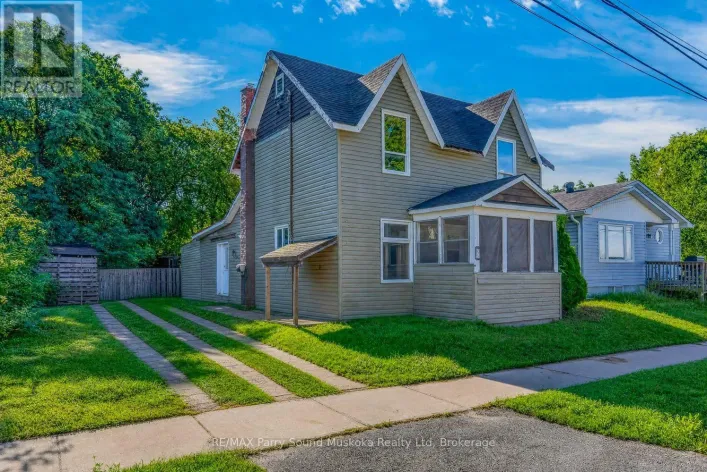 5 WAKEFIELD STREET, Parry Sound